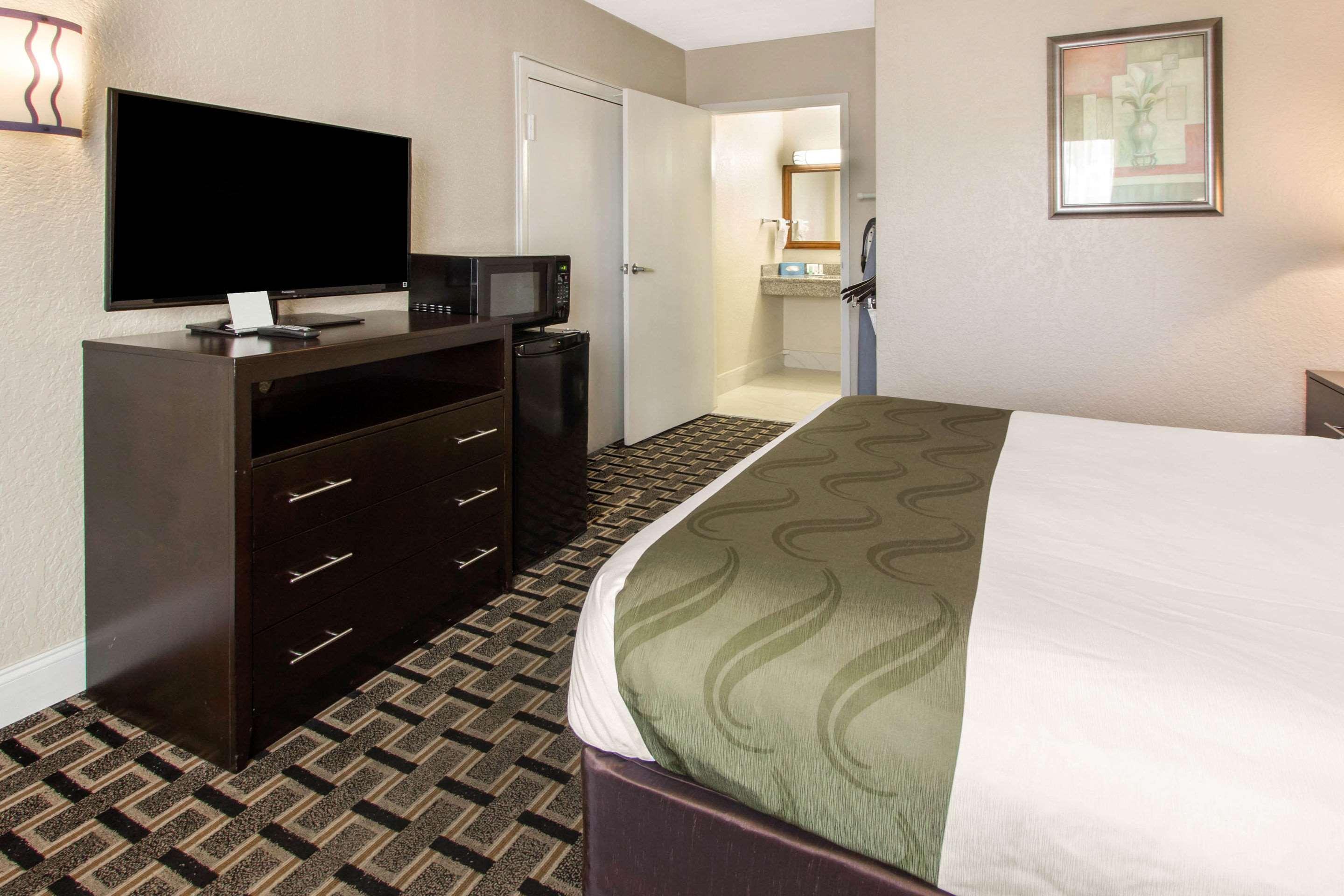 Quality Inn & Conference Center Tampa Exteriér fotografie