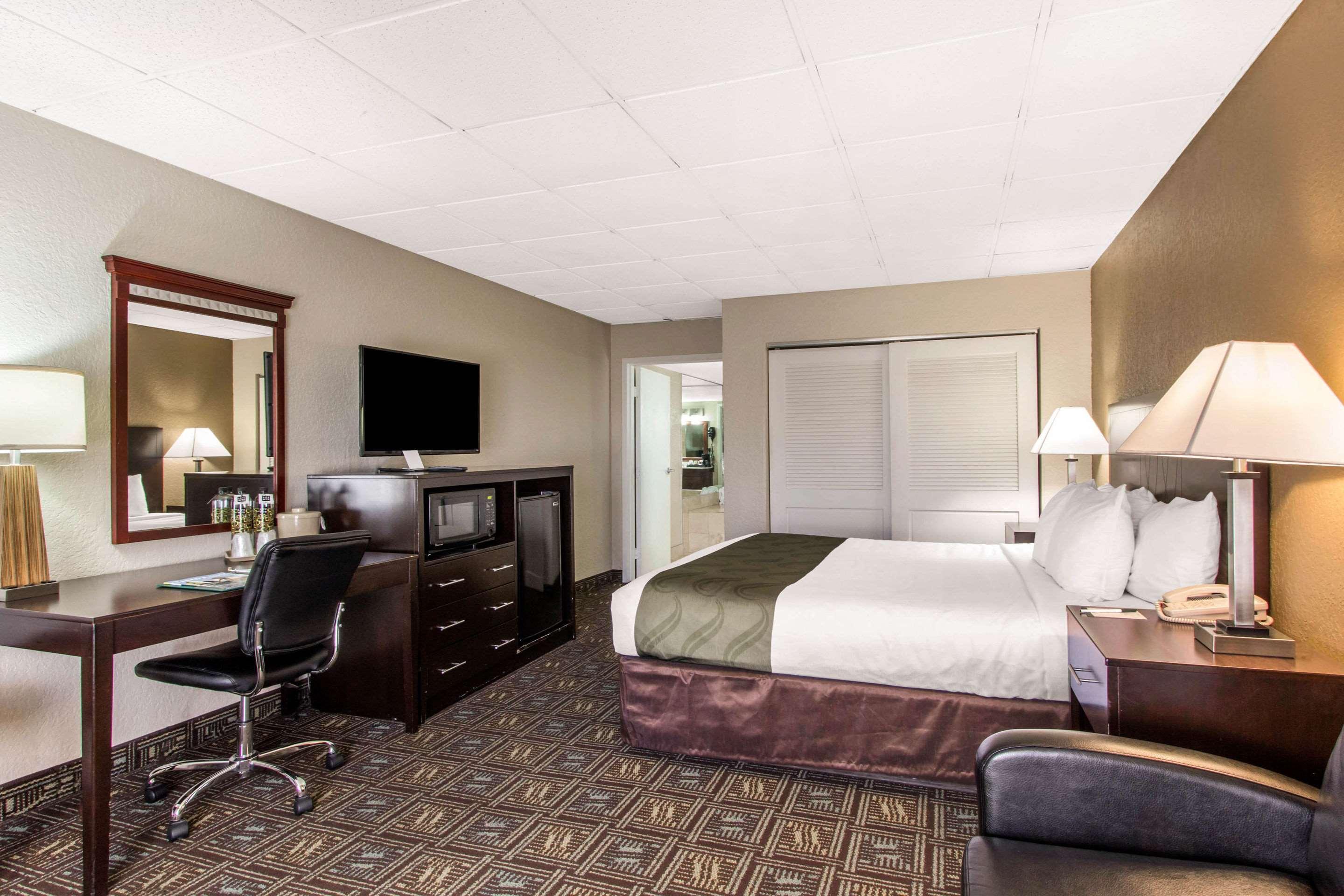 Quality Inn & Conference Center Tampa Exteriér fotografie