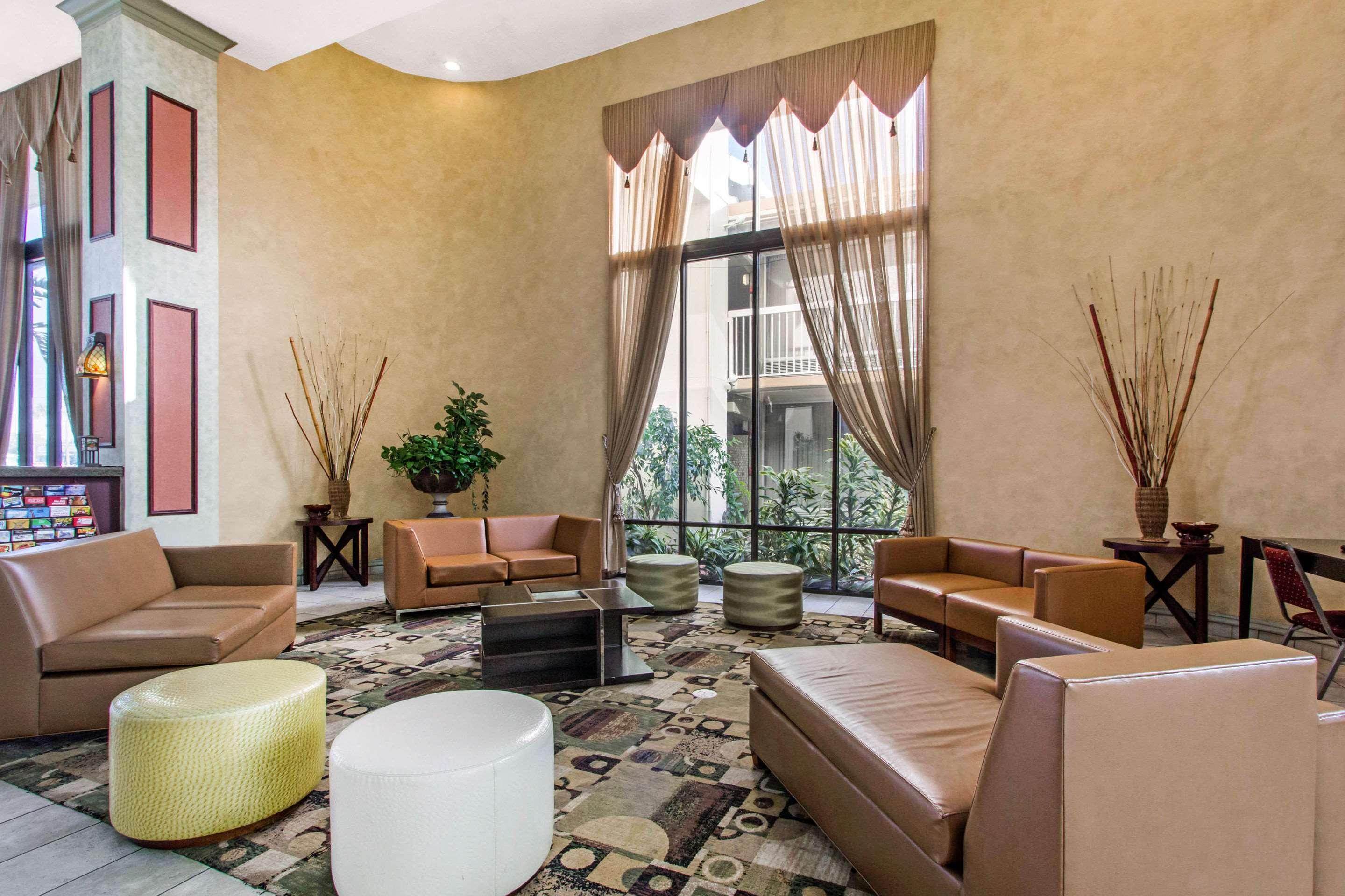 Quality Inn & Conference Center Tampa Exteriér fotografie
