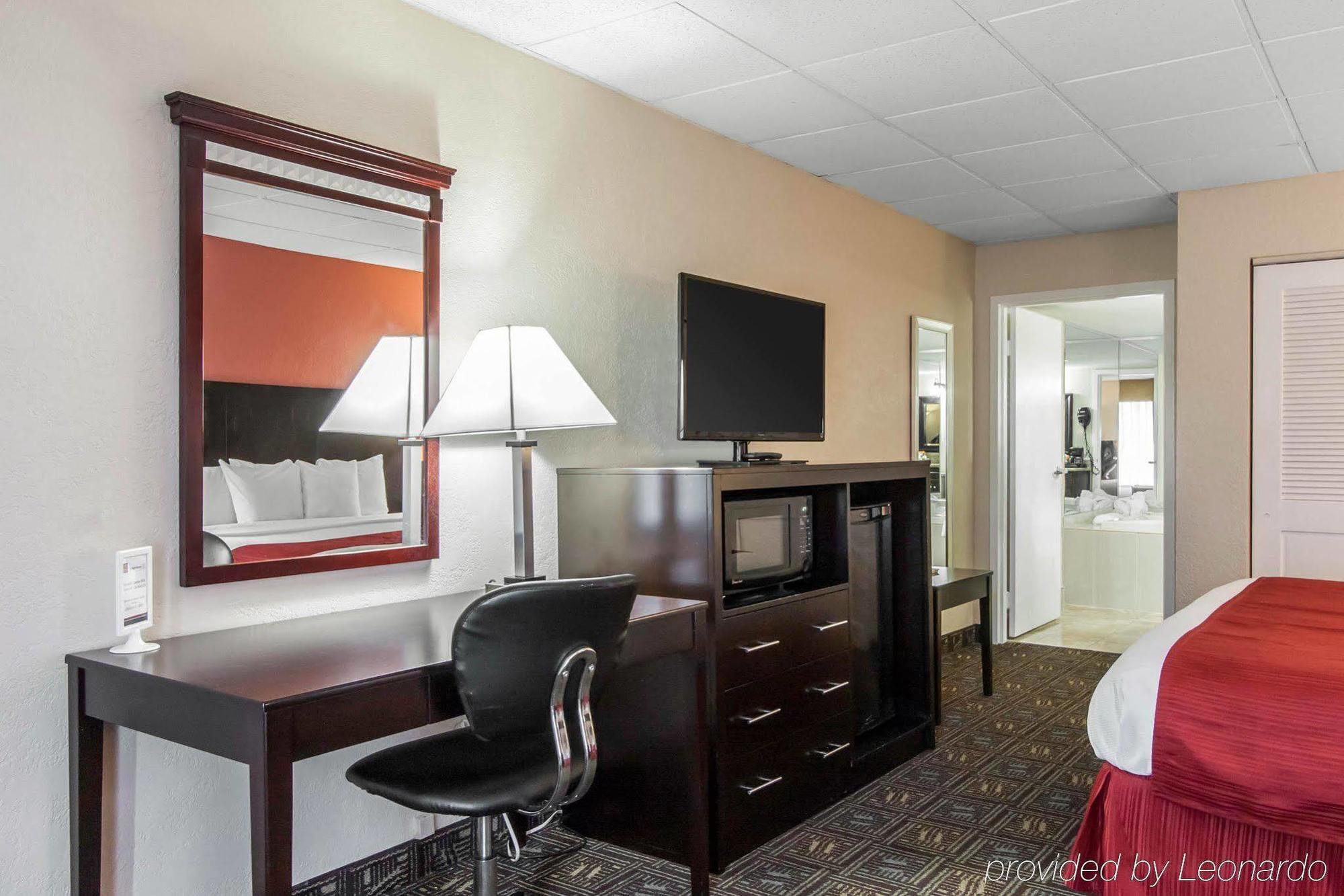 Quality Inn & Conference Center Tampa Exteriér fotografie